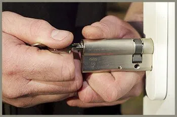 Ashburn IL Locksmith Store Ashburn, IL 773-676-2151